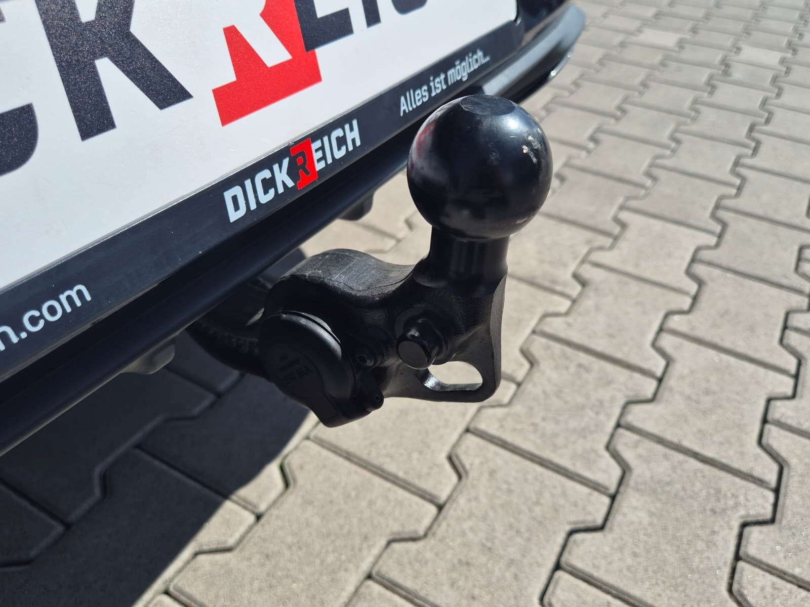 Fahrzeugabbildung CUPRA Leon 1.5 eTSI PANO*DCC*MATRIX*DINAMICA*AHK*5JG.