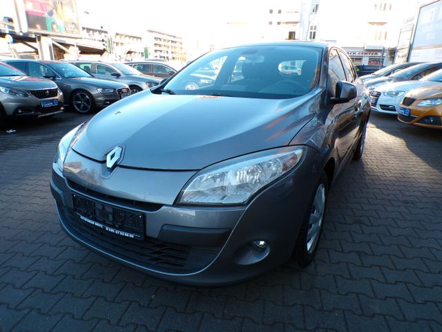 Renault Megane 1.6 16V 110