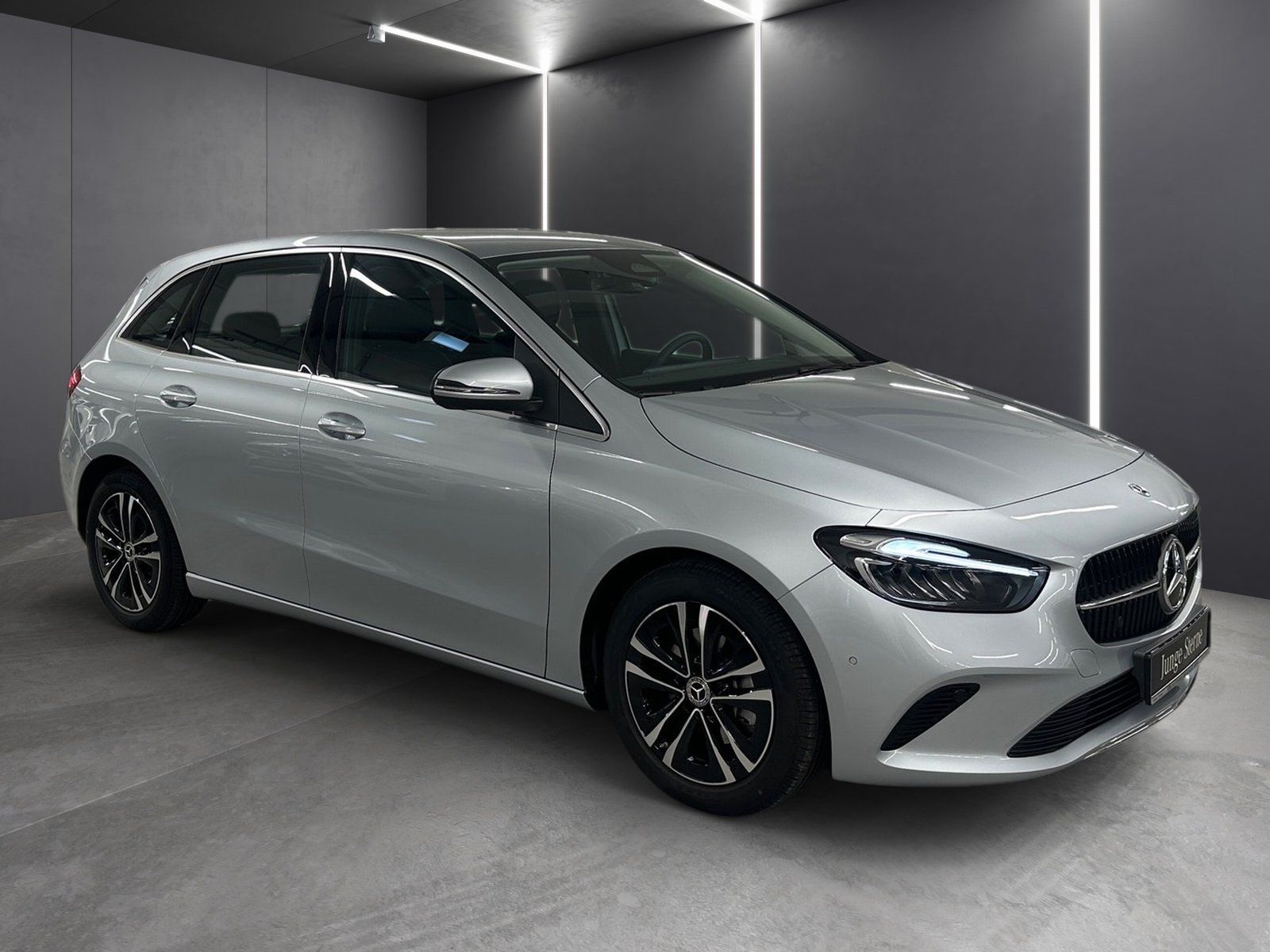 Fahrzeugabbildung Mercedes-Benz B 180 Progressive *LED*Kamera*CarPlay*Easy-Pack*