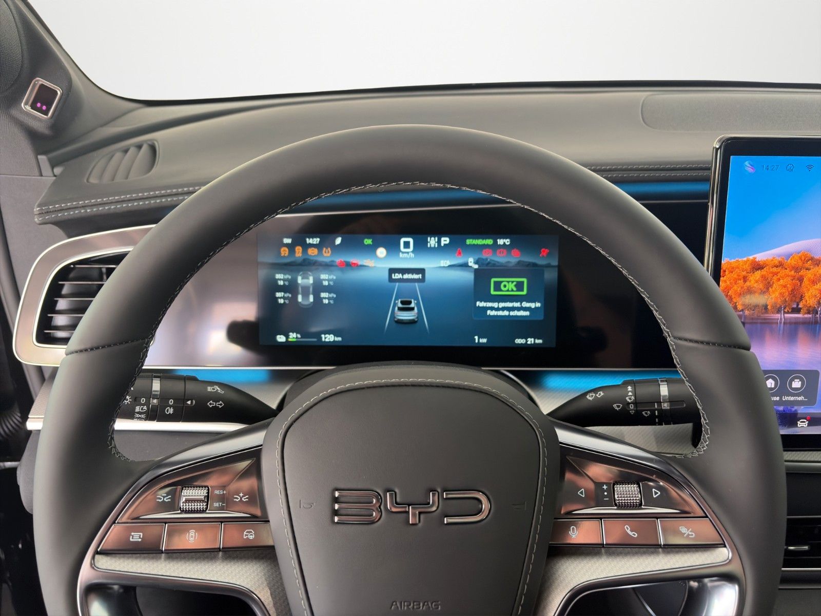 BYD SEALION 7
