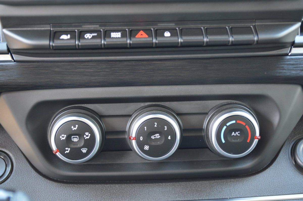 Fahrzeugabbildung Renault Trafic Combi   L1H1 3,0t (8/9 Sitze) Evolution