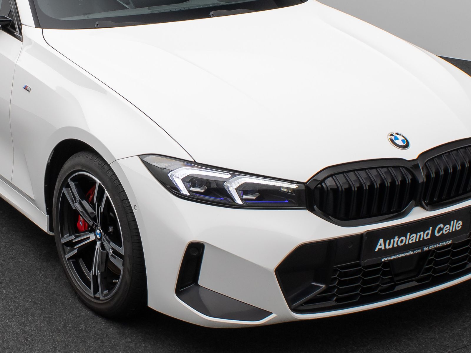 Fahrzeugabbildung BMW 320d xD M Sport Pro Kamera HUD DAB H/K AHK Komfo