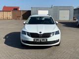 Skoda Octavia Combi Drive - mit Diesel-Antrieb: Notbremsassistent