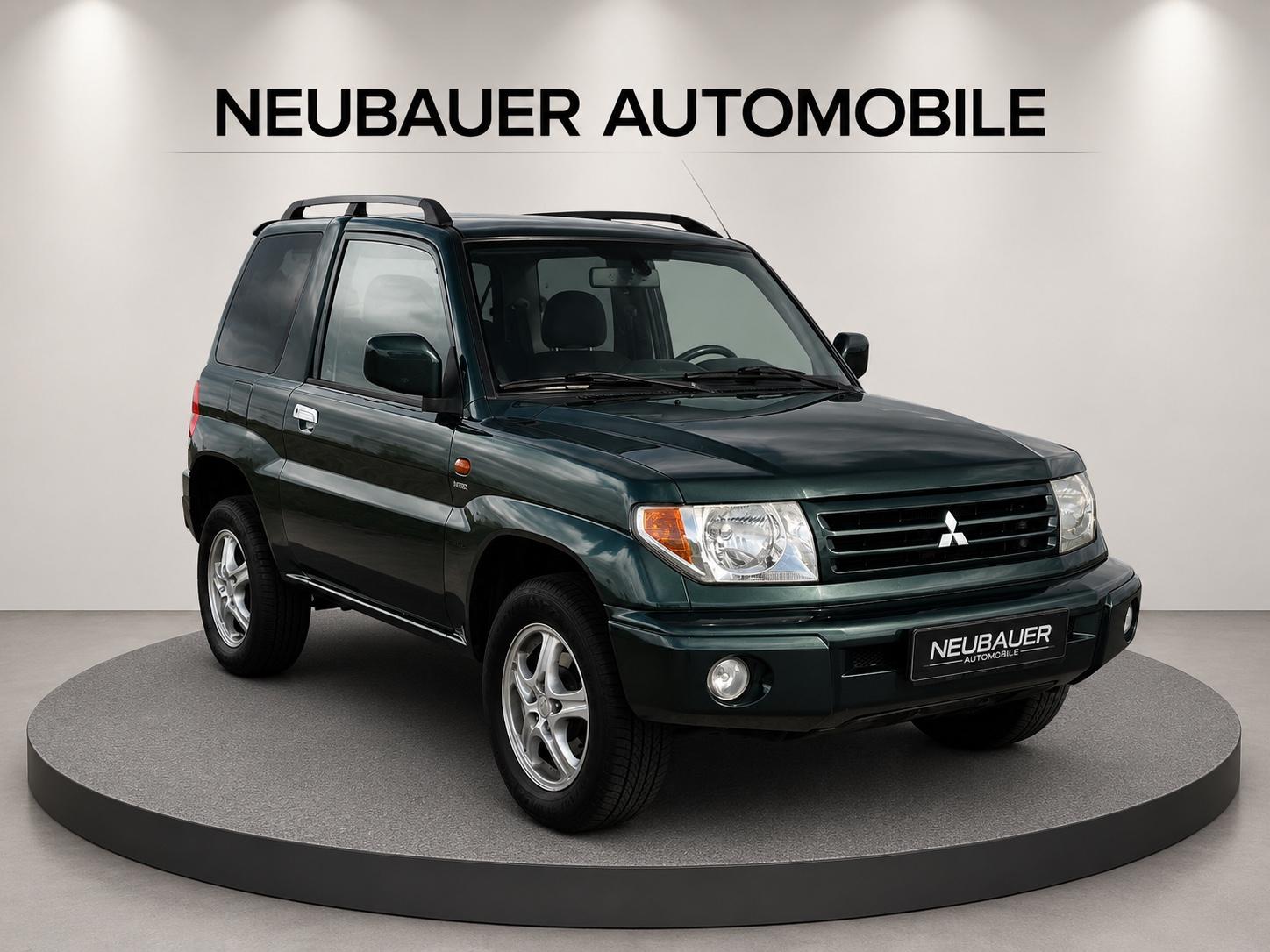 Mitsubishi Pajero 1.8 Intense Klima 4x4 1-HAND !