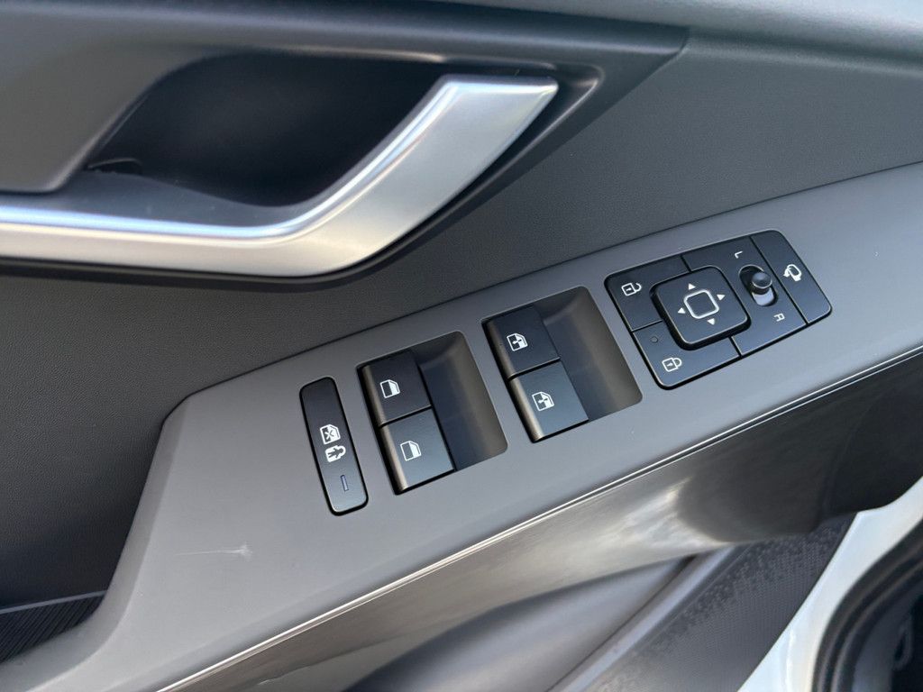 Fahrzeugabbildung Kia Niro 1.6 Hybrid Vision KOM + STYLE PAKET