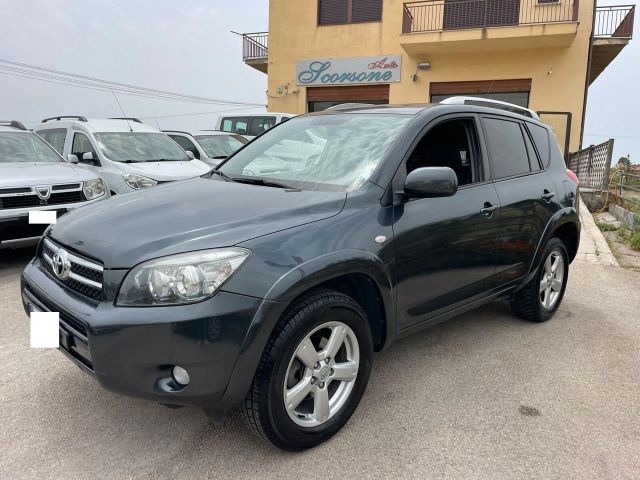 Toyota RAV 4 Crossover 4X4 2.2 D-Cat 177 CV Luxu