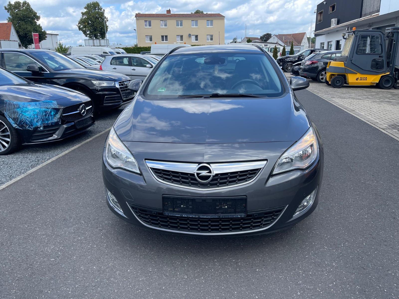 Opel Astra J Sports Tourer 150 Jahre Opel