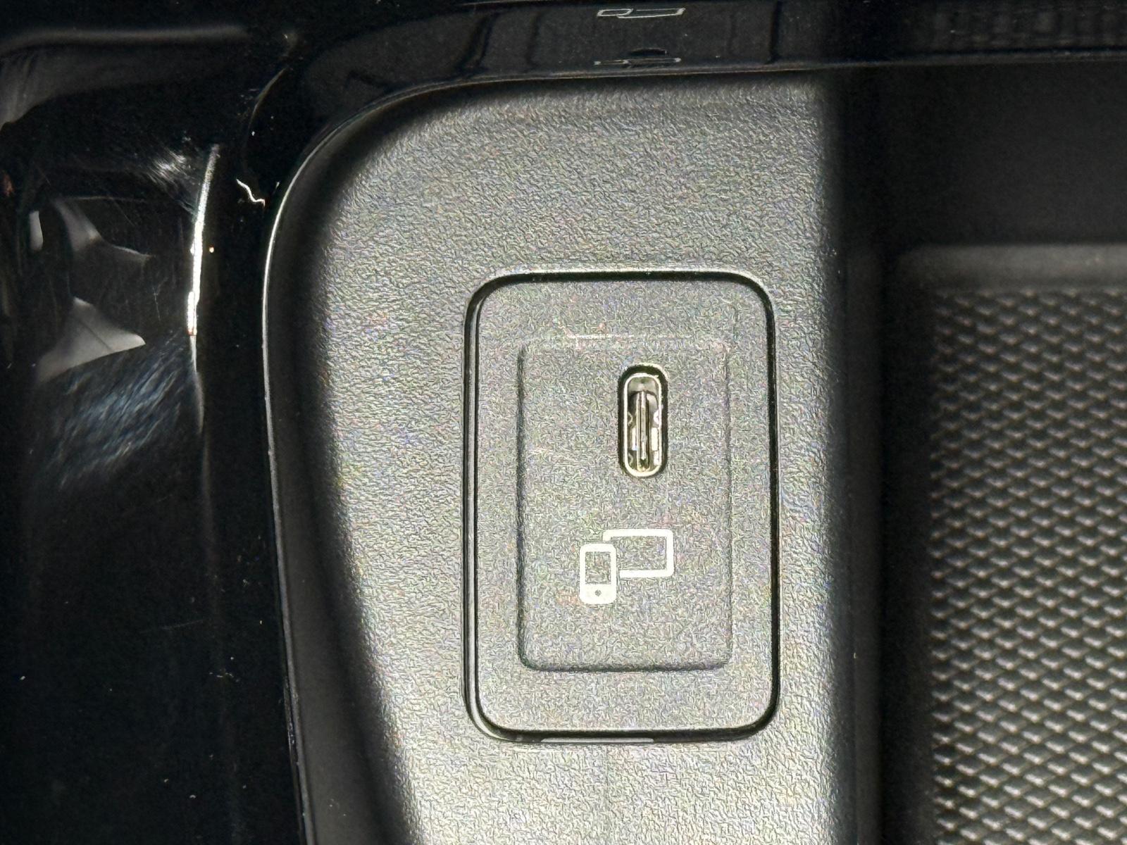 Mercedes-Benz B 200*AHK*KAMERA*MULTIBEAM-LED*NAVI*SHZG*ALU*USB