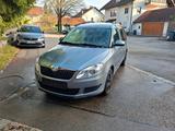 Skoda Roomster 1.2l TSI 63kW Active Plus Edition A...