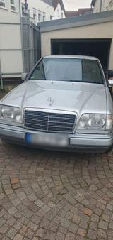 Mercedes-Benz W124 M111 silber blau Autom Schiebed 2. Hd... - Mercedes-Benz: Limousine, W111