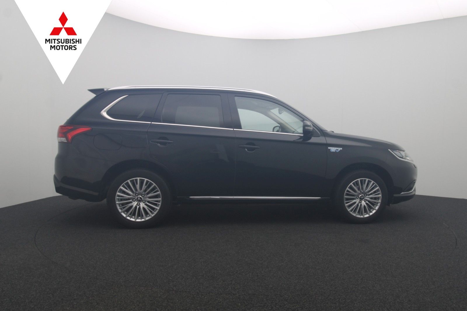 Fahrzeugabbildung Mitsubishi Outlander PHEV 2.4 Basis 4WD