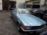 Mercedes-Benz SLC 280 Oldtimer, H-Kennzeichen - blaue Mercedes-Benz SLC-Klasse