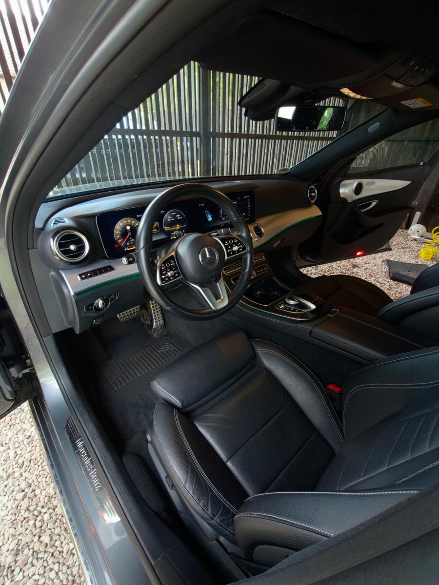 Mercedes-Benz E 220d Kombi - Sportstyle - 8-fach bereift