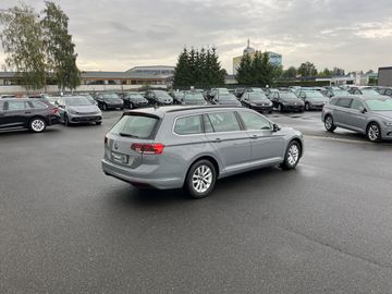 Volkswagen Passat Variant - 8