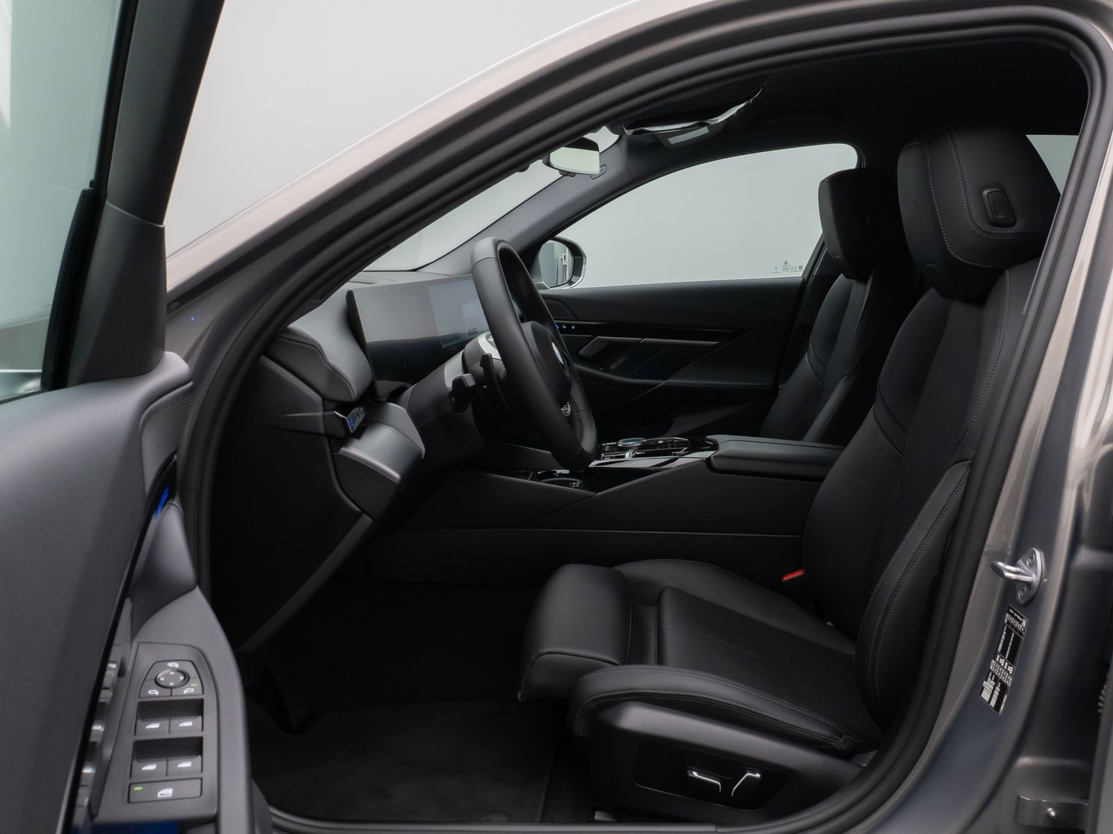 Fahrzeugabbildung BMW 520d Kamera DAB Leder Ad.LED Alarm Sport 18Zoll
