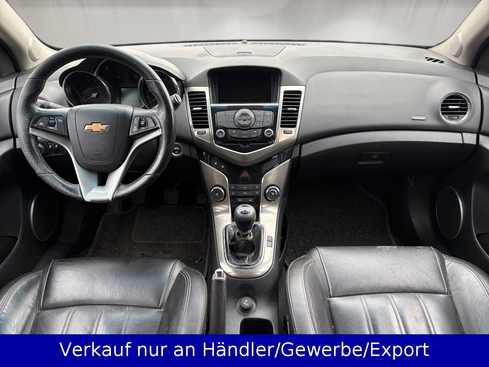 Chevrolet Cruze 2012 — photo 10