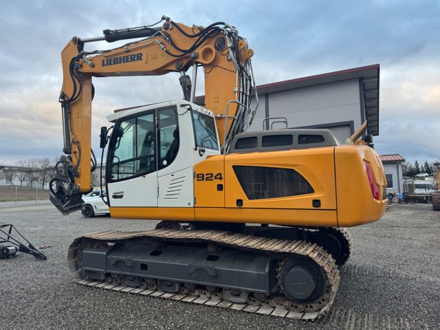 Liebherr R 924  LC ( OilQucik OQ 80 Powertilt  )