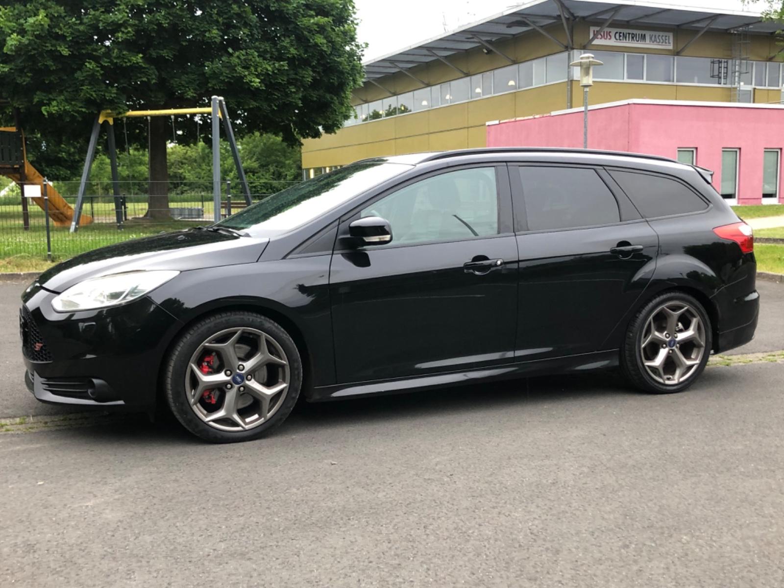 Ford Focus Turnier ST  TÜV NEU+Vollausstattung+Navi