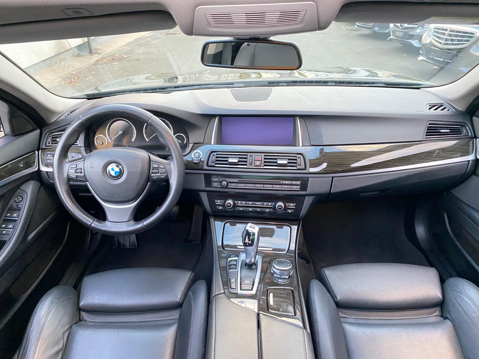 BMW 520d Automatik xDrive Touring  AHK KAMERA PANO