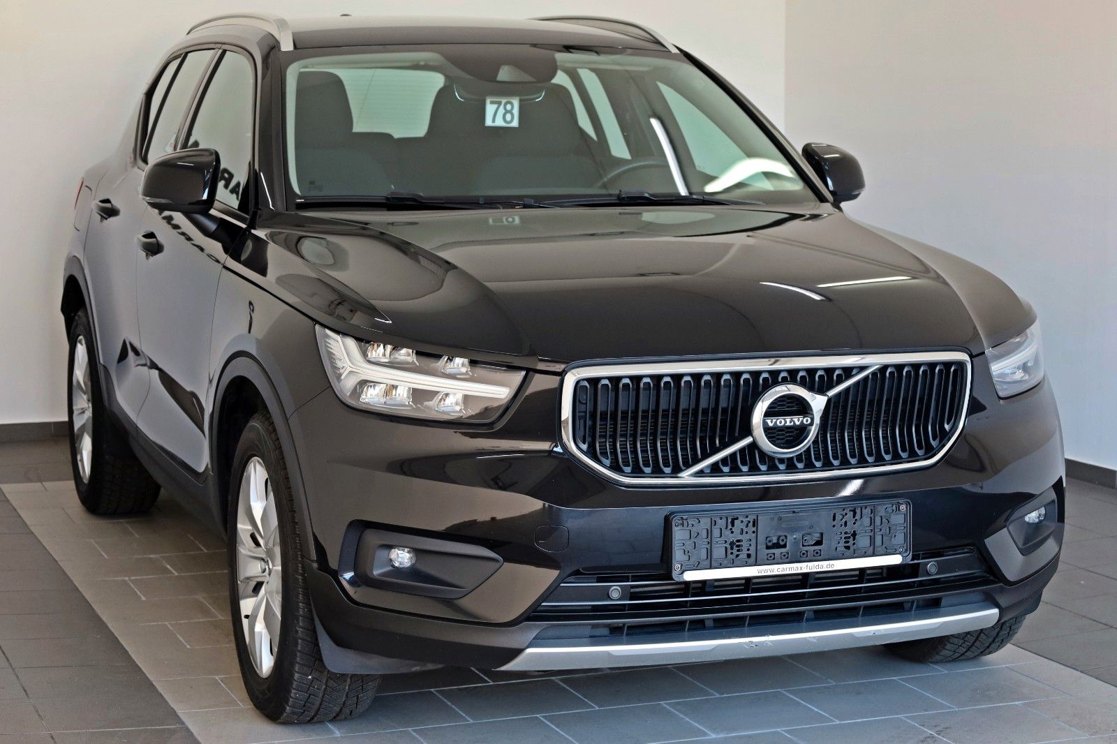 Fahrzeugabbildung Volvo XC40 T3 Momentum Pro, Navi, LED, DAB, PDC
