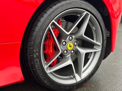 FERRARI F8 - Ansicht 18
