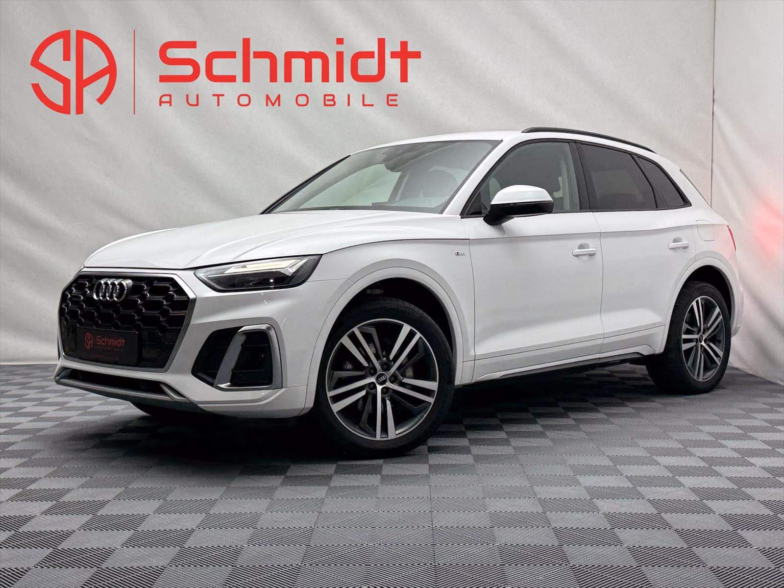 Audi Q5 50 TFSI e quattro S line LED+KAMERA+NAVI+SHZ