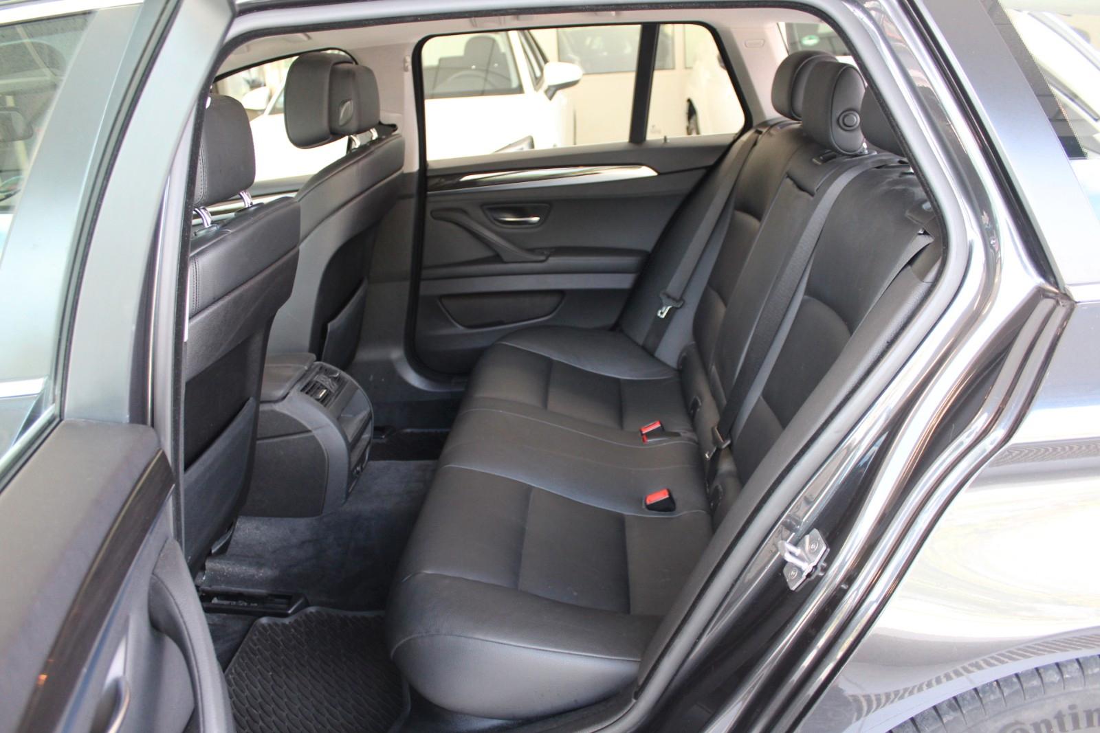 BMW 530 d Touring 245 ch • Boîte auto • 1ère Main - Cuir Dakota • Attelage • Bi-Xénon