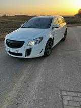 Opel Insignia Sports Tourer OPC 2.8 V6 Turbo 4x4 OPC - Opel Insignia aus 2009: Sport Tourer