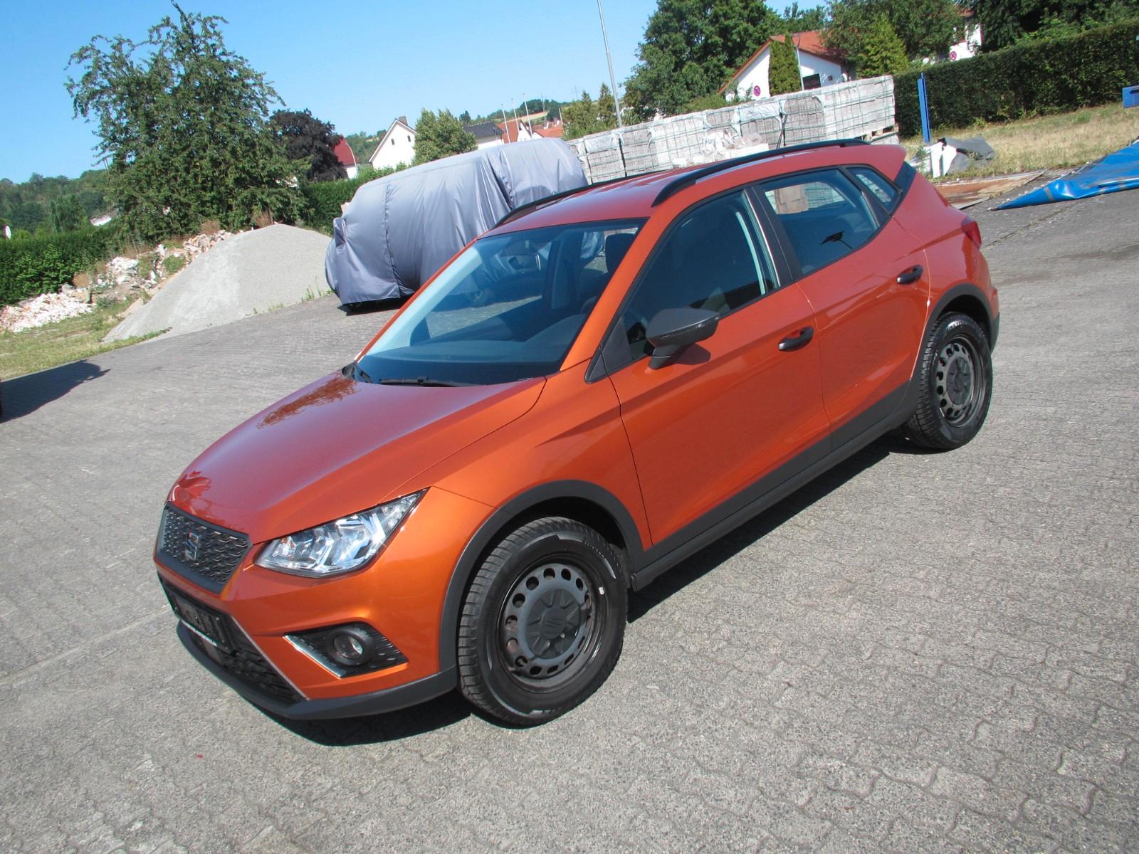 Seat Arona Reference/MFL/APPLE CAR/1. HAND/NUR 11 TKM