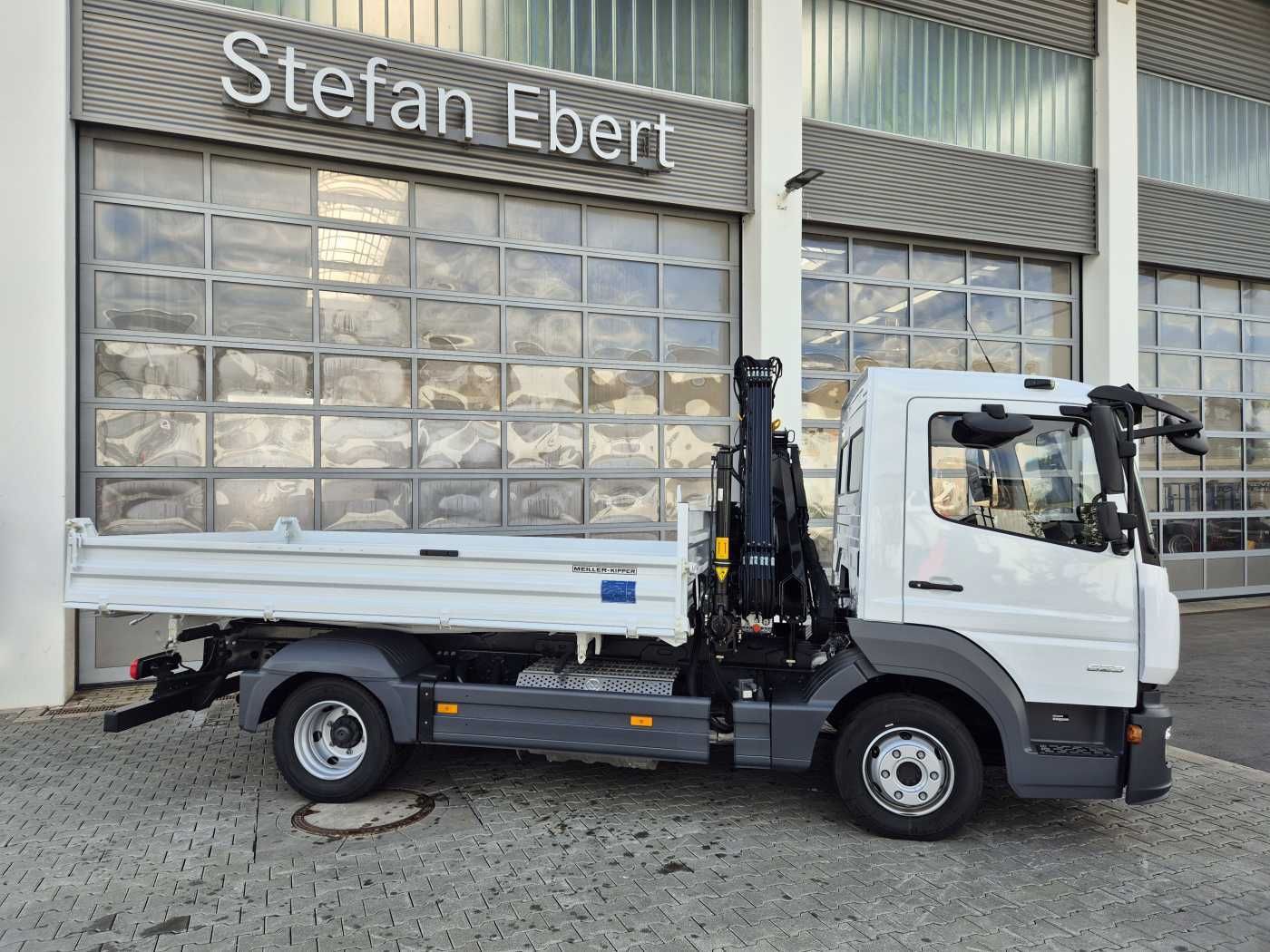 Fahrzeugabbildung Mercedes-Benz Atego 823 KK Kipper+Kran+Funk+Greifersteuerung