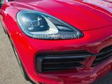 Porsche Cayenne E-Hybrid Panorama Luftfederung 20tkm Rot - Porsche Cayenne: Rot