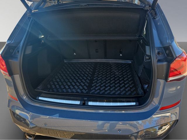 X1 sDrive 18i Automatik M Sport AHK