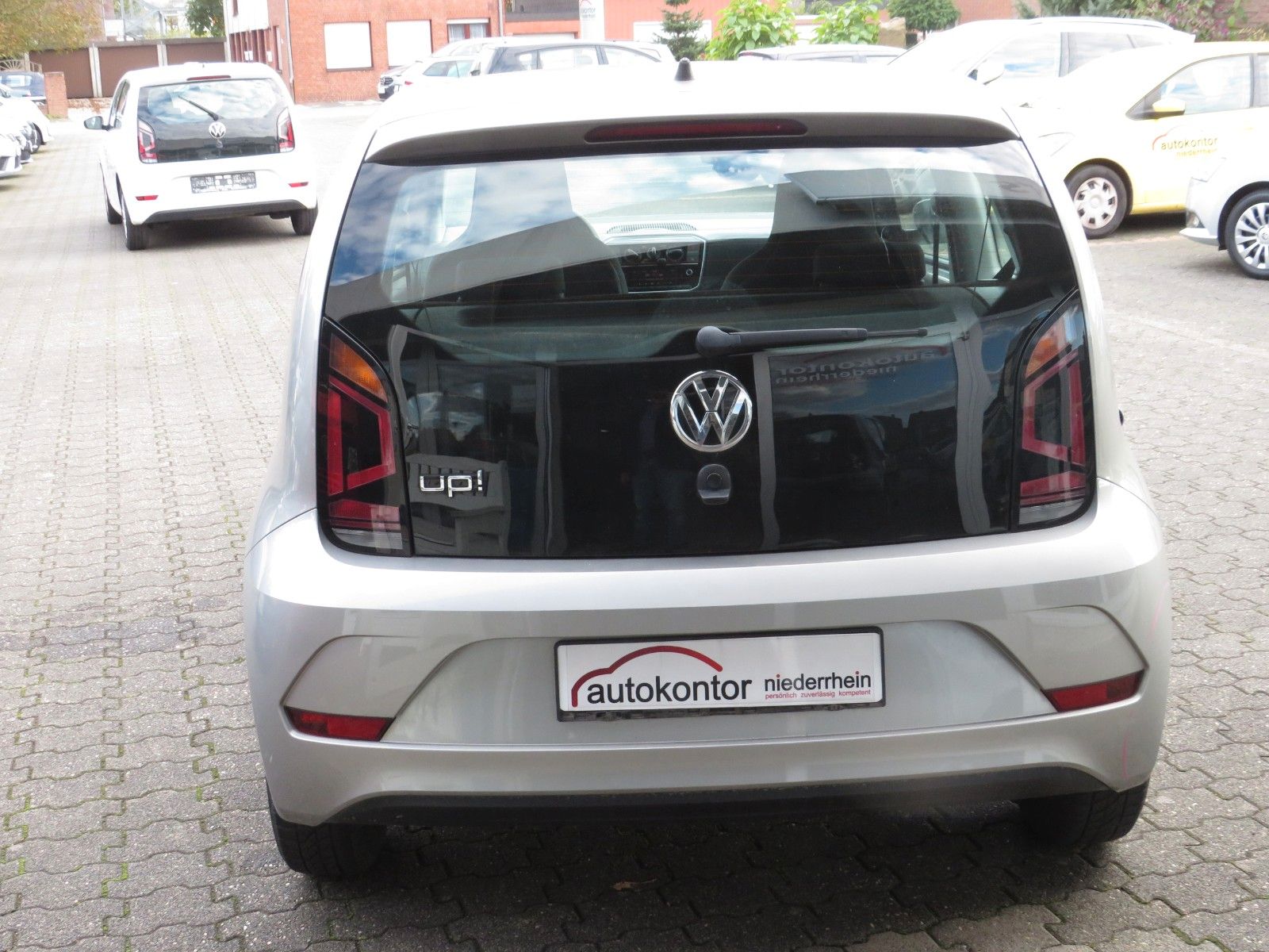 Fahrzeugabbildung Volkswagen up! move up!  KLIMA TELVOR MET. GJ-REIFEN 1.Hd