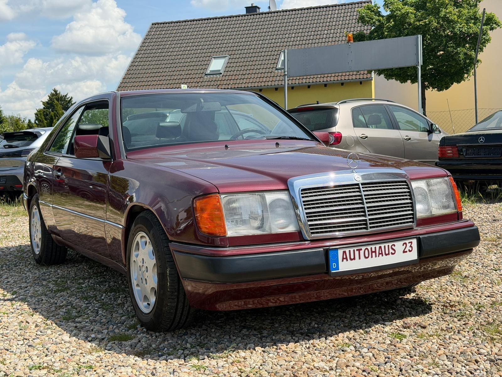 Mercedes-Benz E 230*Leder*H-Zulassung*SHZ*Pano*