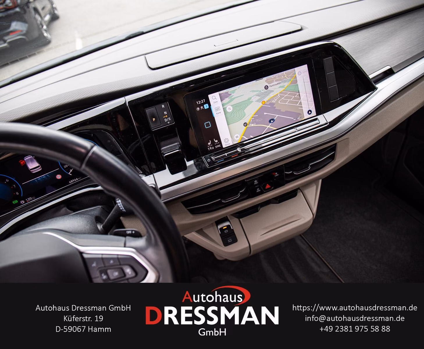 Volkswagen T7 Multivan 1.5 TSI Life PANO NAVI RFK STANDHZG