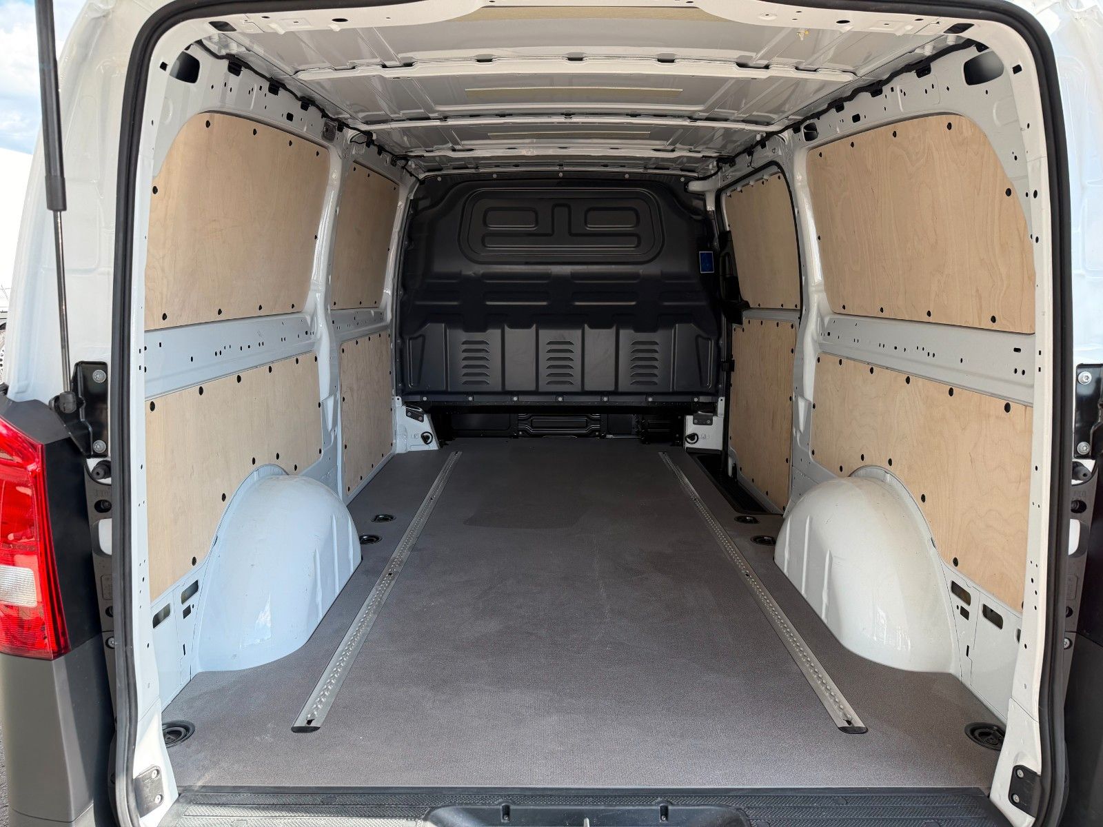 Fahrzeugabbildung Mercedes-Benz Vito 116 CDI 9G Extralang Klima MBUX