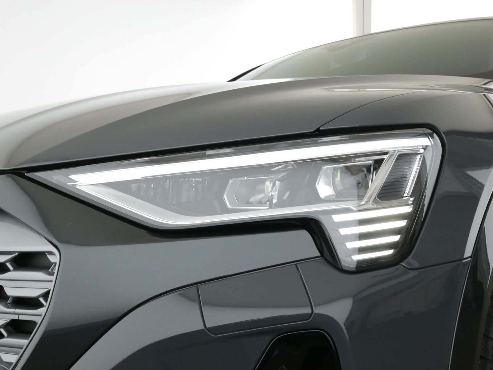 Audi Q8 e-tron - Bild 18