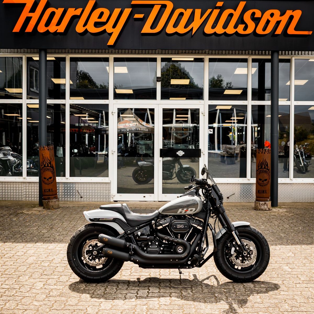 Fahrzeugabbildung Harley-Davidson FXFBS Fat Bob 114 CUI Softail - V PERFORMANCE -