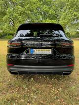 Porsche Cayenne 2019 Modell - AHK - PANO-LED- - Porsche Cayenne Gebrauchtwagen in Köln