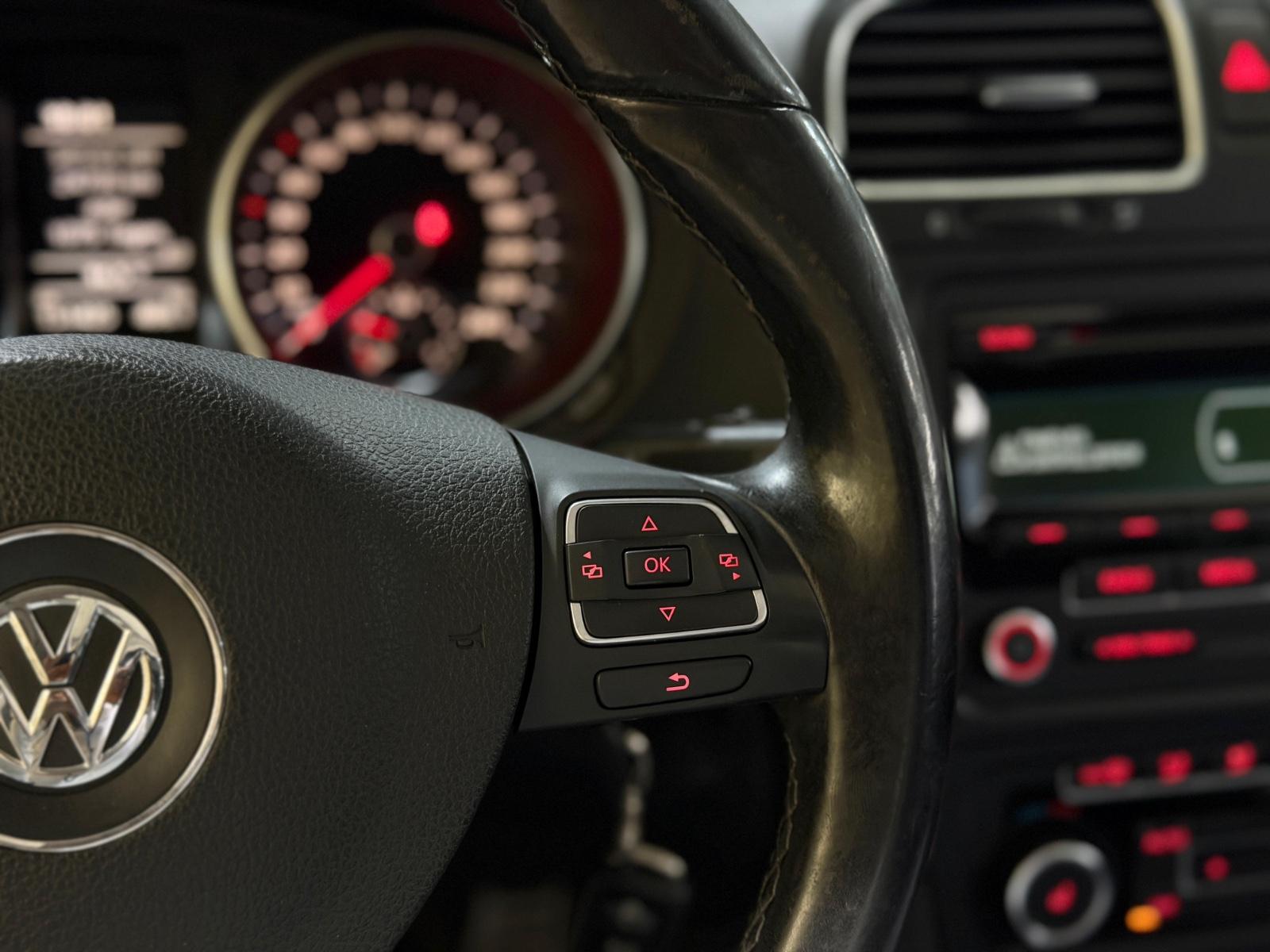 Volkswagen Golf 2011 — photo 18