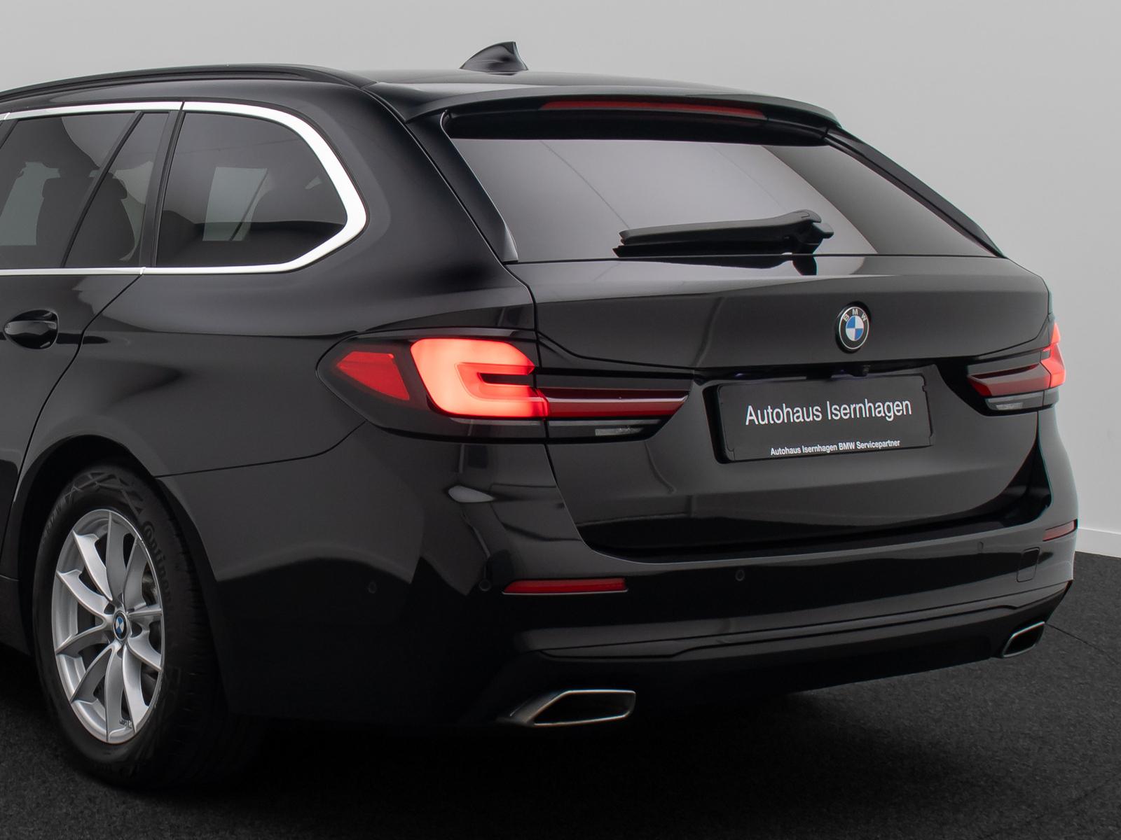 BMW 520d ACC 360°HUD DAB Panorama 4xKlima Komfort