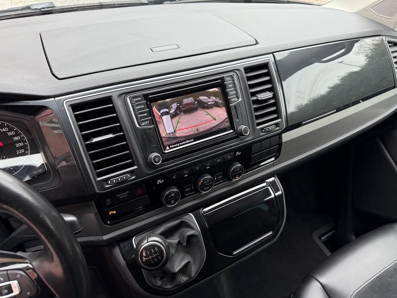 Volkswagen T6 Multivan 2.0 TDI | 204 ch | BVM | 7 places | Alcantara | Régulateur adaptatif | Caméra de recul | Chauffage stationnaire