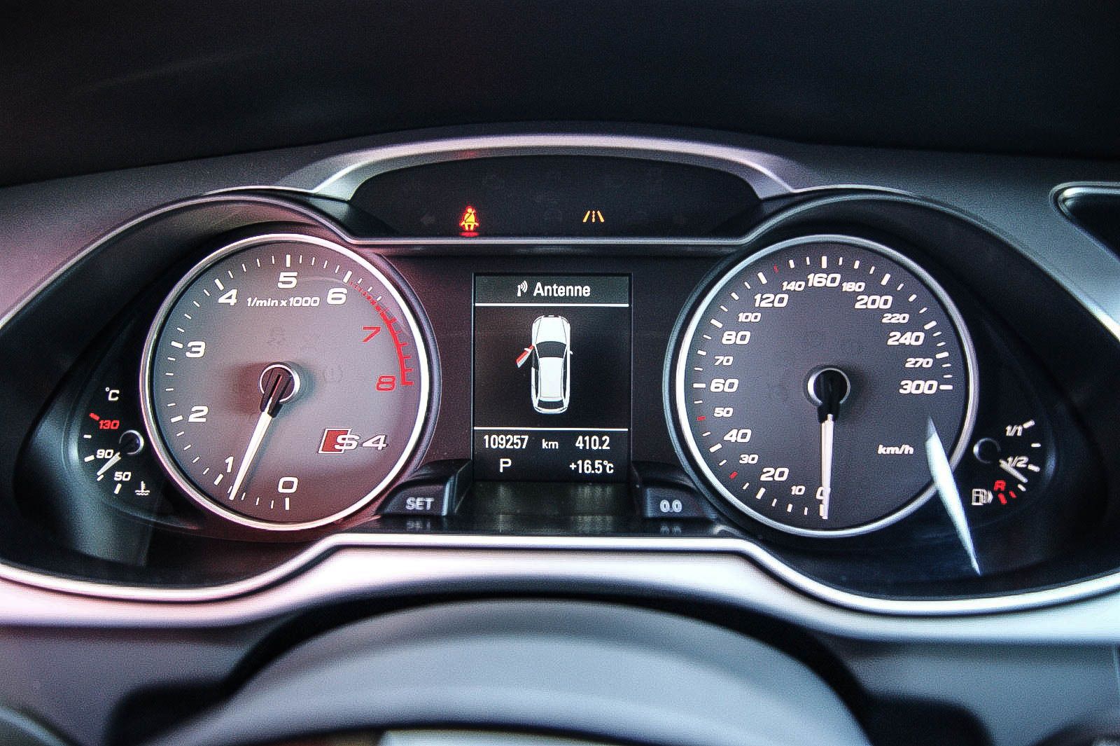Fahrzeugabbildung Audi S4 Avant 3.0T V6 quattro B&O Sound TOP GEPFLEGT