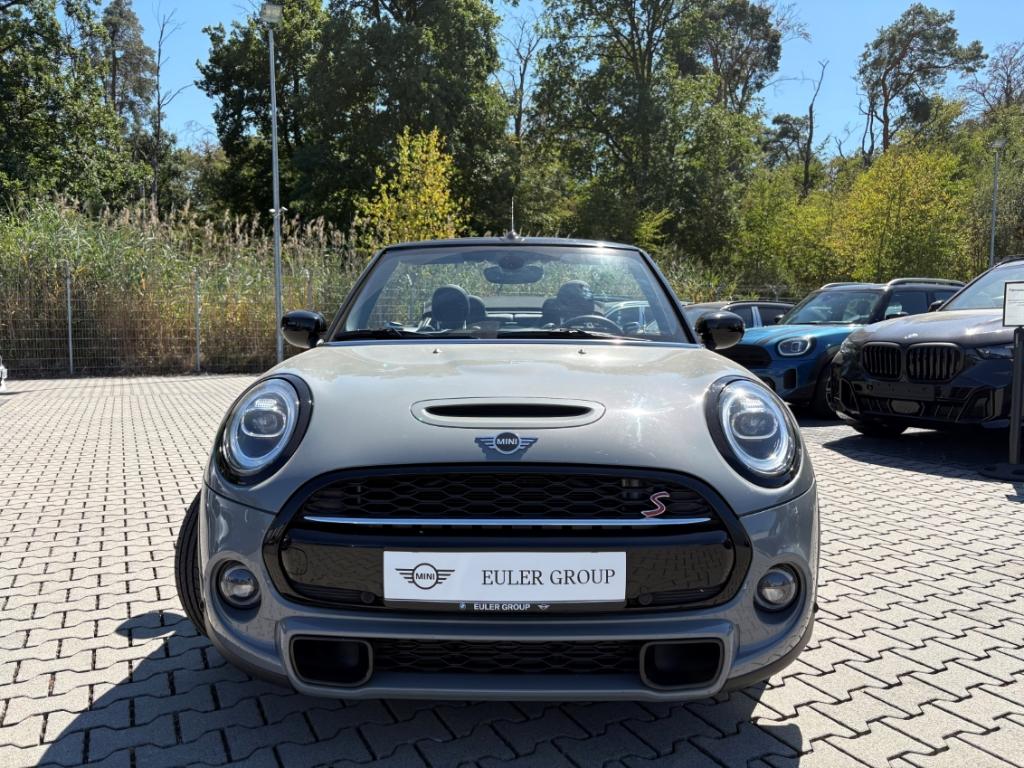 MINI Cooper S Cabrio A el. Verdeck Navi DigitCockpit 