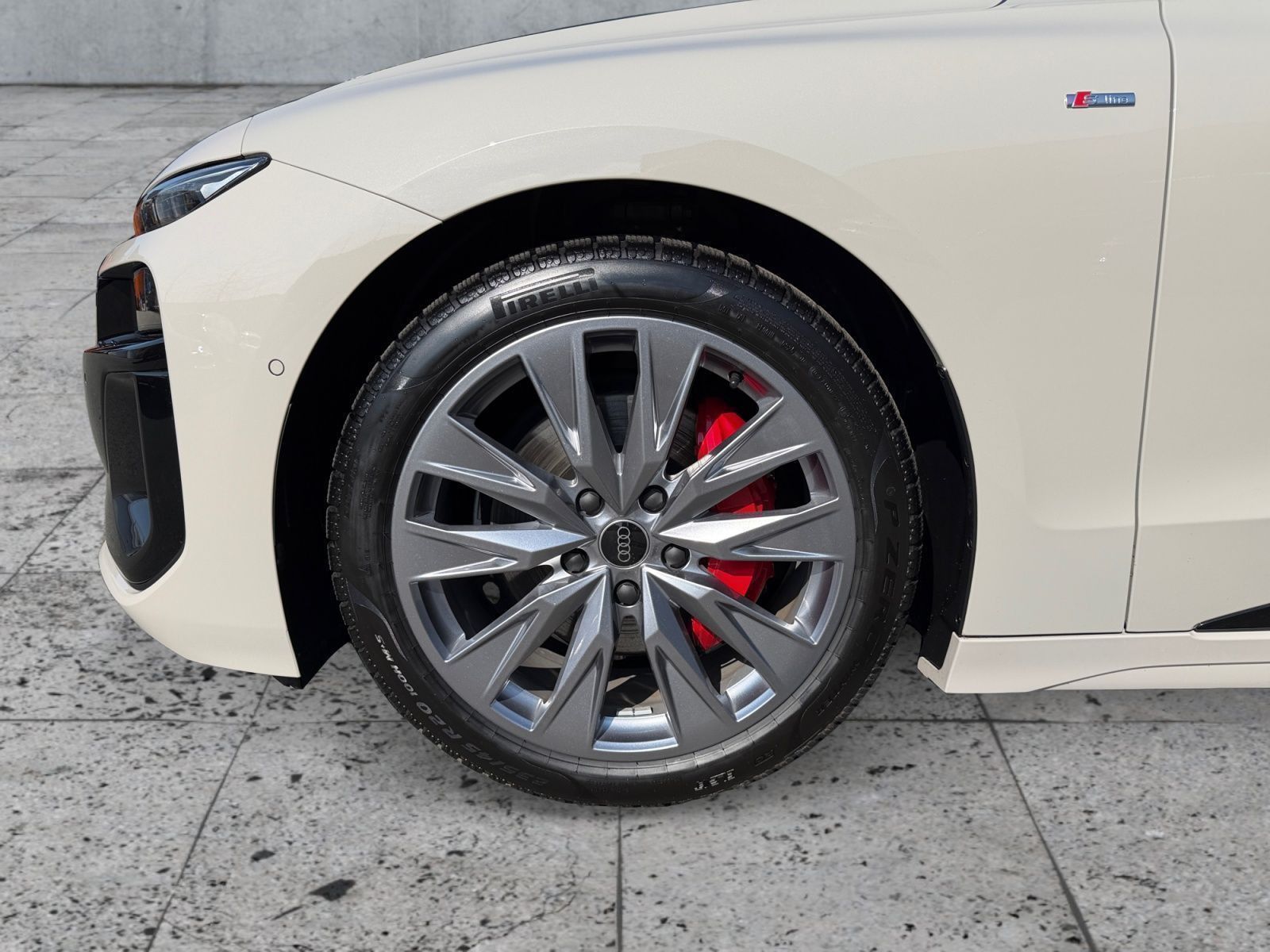 Audi A6 e-tron - Bild 8
