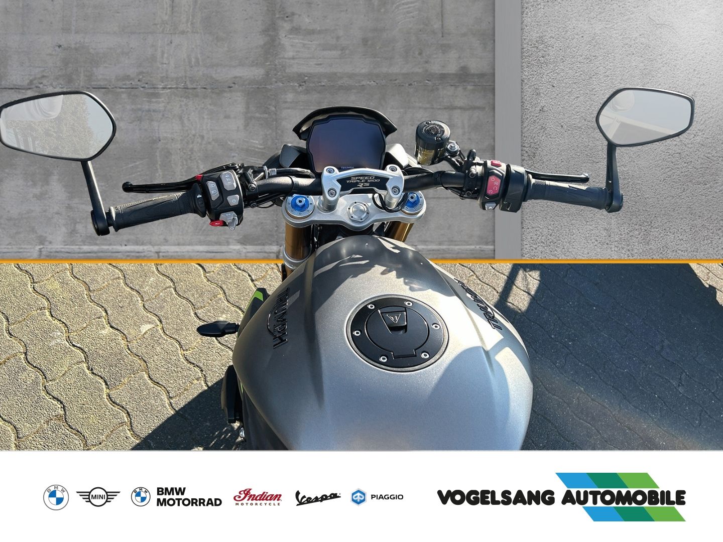 Fahrzeugabbildung Triumph Speed Triple 1200 RS, Tempomat, Heizgriffe, kurz