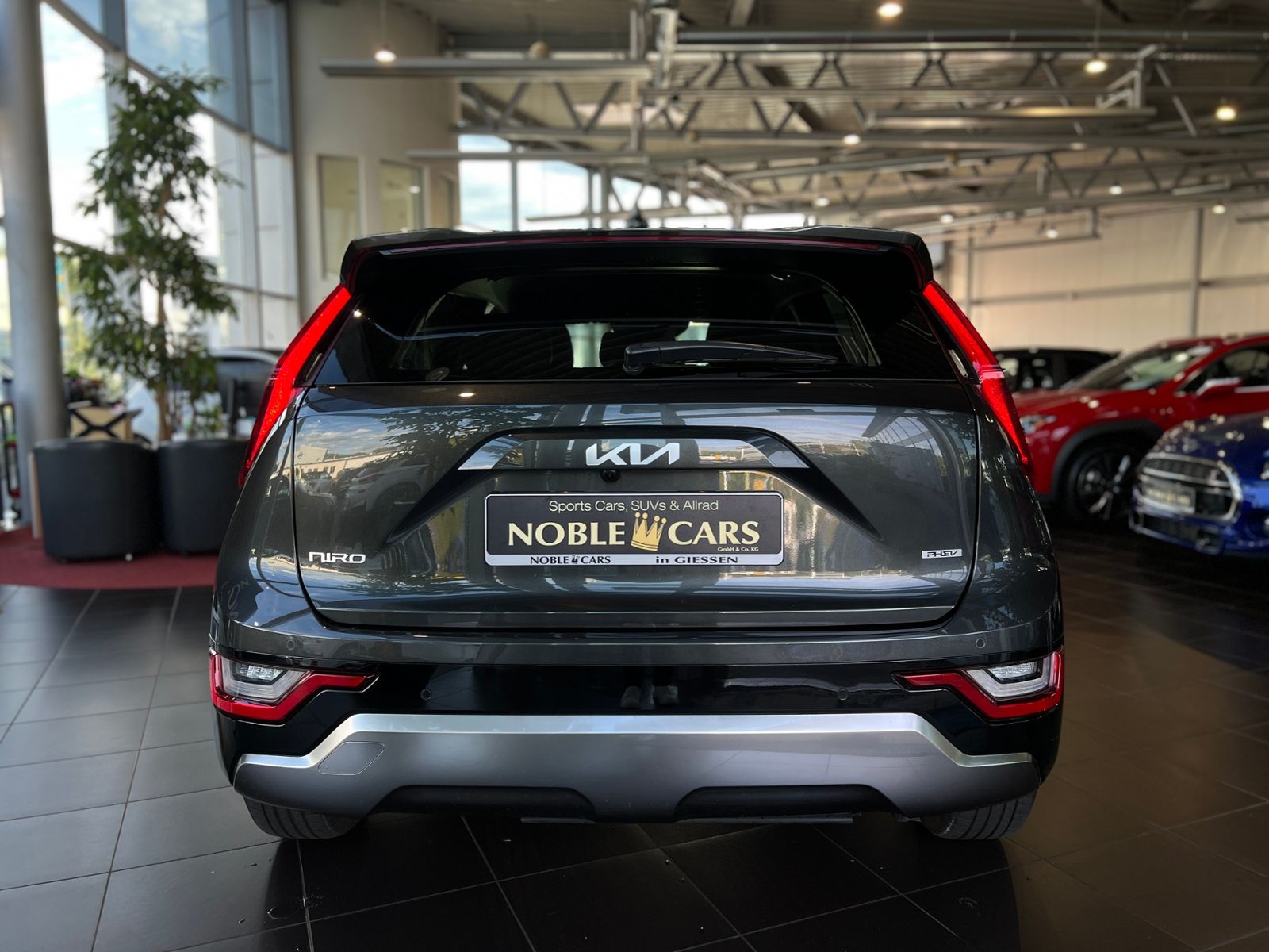 Fahrzeugabbildung Kia Niro Spirit PHEV Relax-Pack Tech-Pack HUD H&K