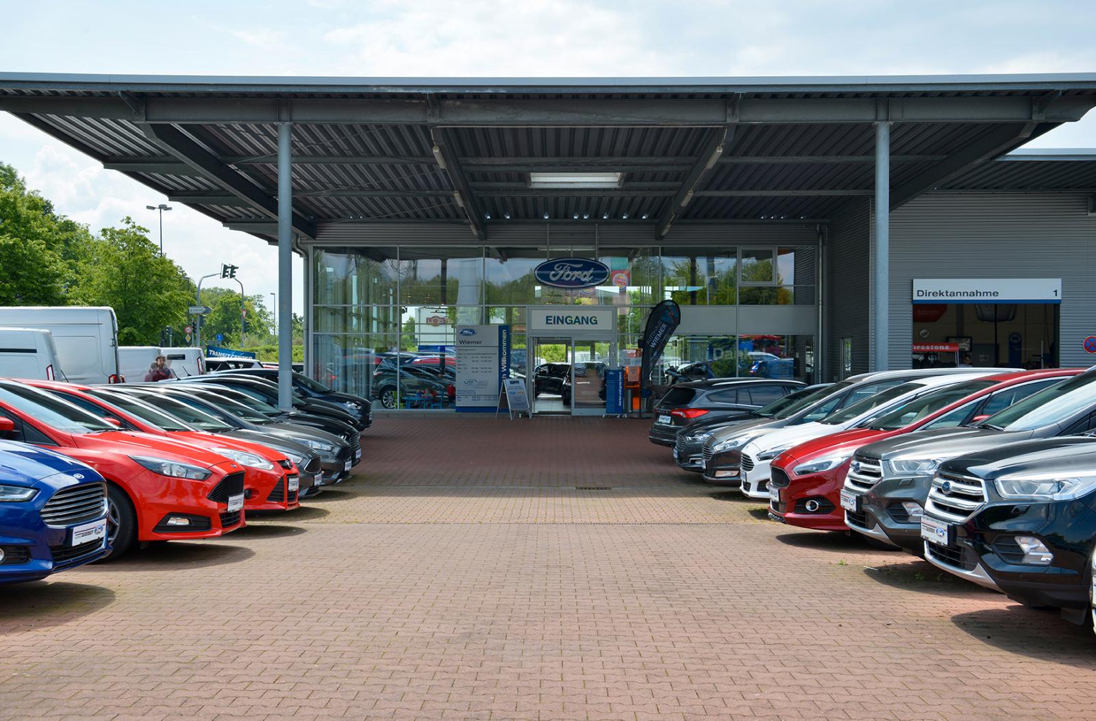 showroom-image-top