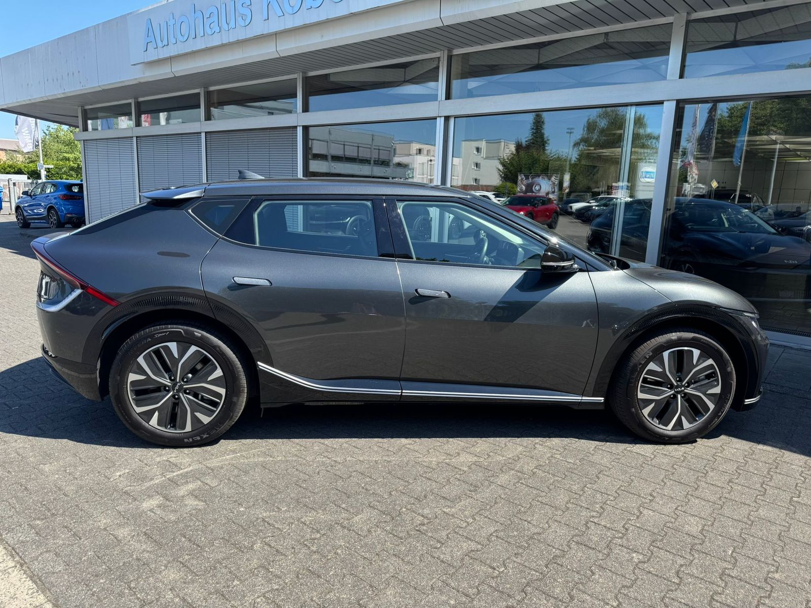 Fahrzeugabbildung Kia EV6 2WD WERKSGAR+NAVI+LED+SHZ+KAMERA+ACC+19"