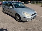 Ford Focus 2.0 Benzin AUTOMATIK Kombi - Ford Focus aus 2003